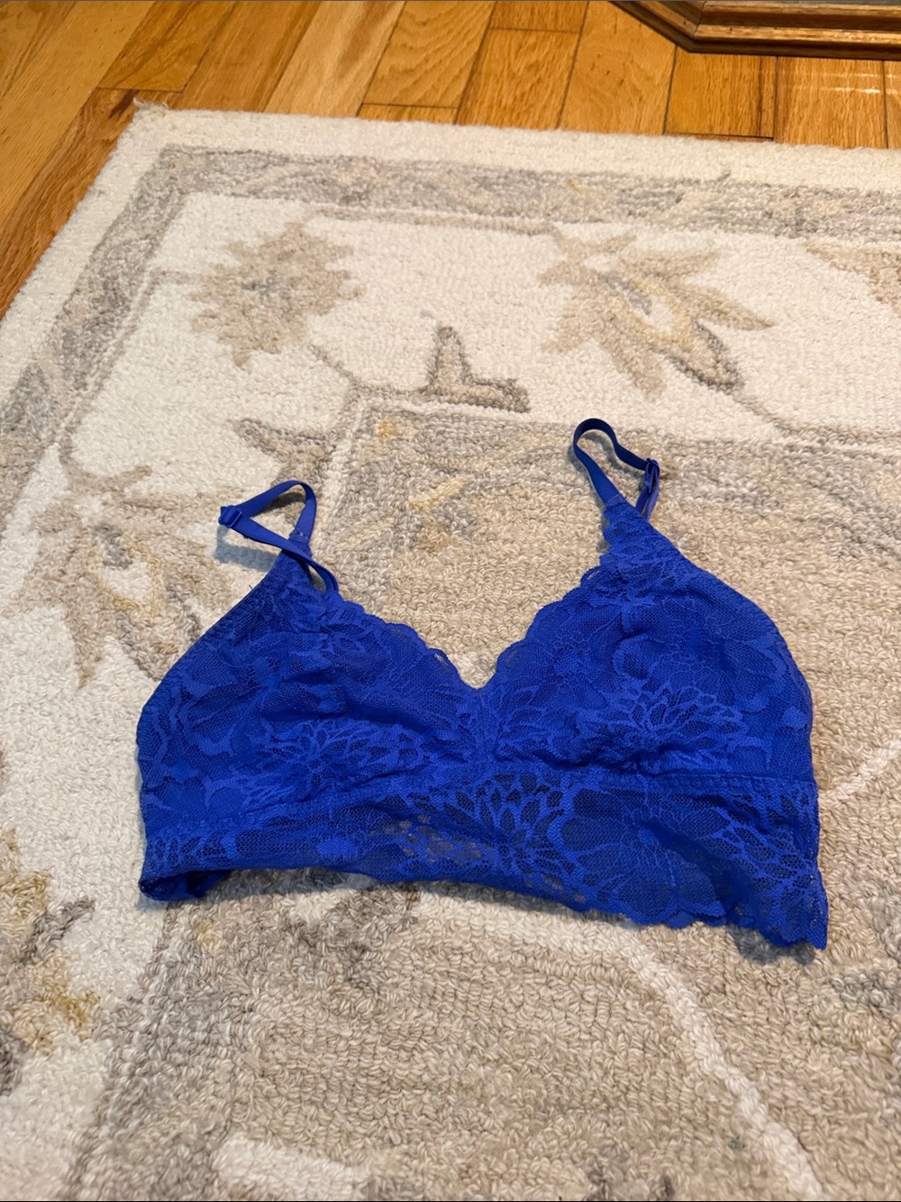 PINK Victoria's Secret Lace Bralette in Cobalt